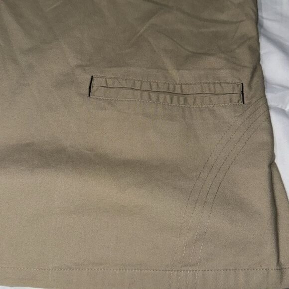 Iguana Med Khaki Scrub Top L Short Sleeve V-Neck 85% Polyester & 15% Cotton - Picture 5 of 7